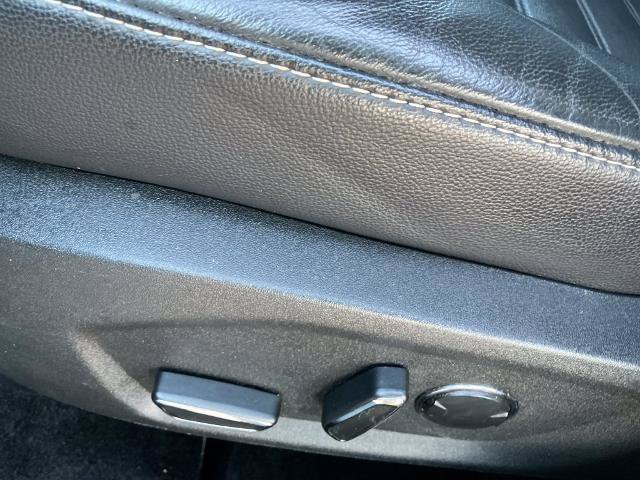 Certified 2017 Ford Fusion SE w/ Fusion SE Technology Package FWD image 22