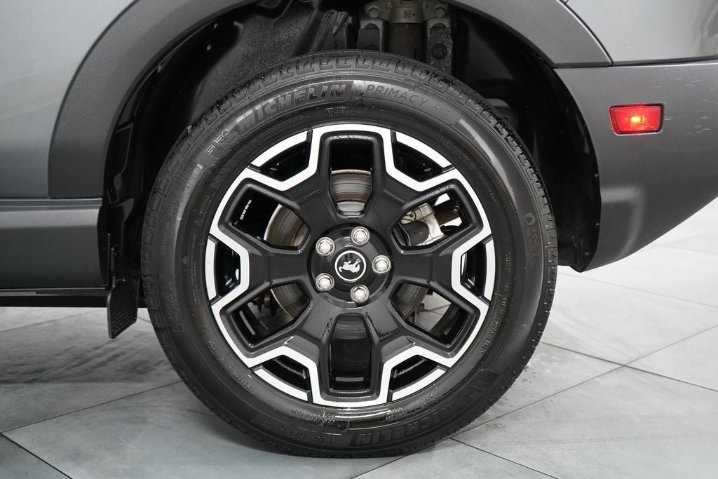 Certified 2025 Ford Bronco Sport Outer Banks w/ Outer Banks Tech Package+ AWD/4WD image 35