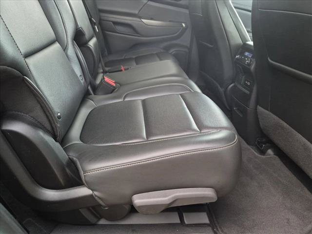 Used 2023 GMC Acadia SLT AWD/4WD image 20
