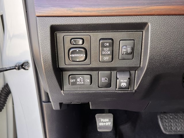 Used 2021 Toyota Tundra Limited w/ Limited Premium Package image 17
