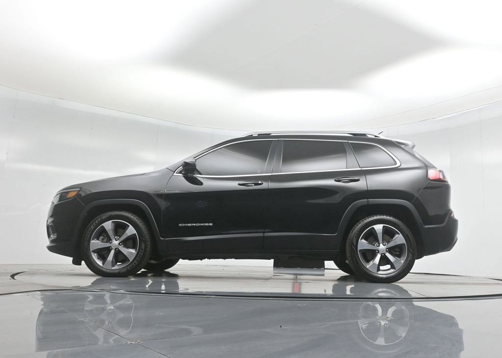 Used 2019 Jeep Cherokee Limited w/ Technology Group image 20