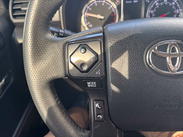 Used 2020 Toyota 4Runner TRD Off-Road Premium w/ Moonroof Package AWD/4WD image 20