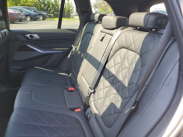 Used 2024 BMW X5 xDrive50e AWD/4WD image 35