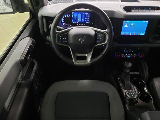 Certified 2022 Ford Bronco Big Bend w/ Sasquatch Package AWD/4WD image 16