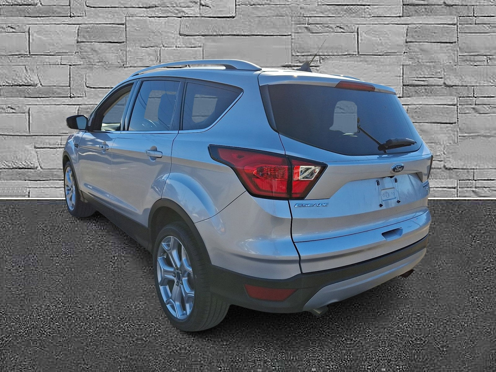 Certified 2019 Ford Escape Titanium image 8