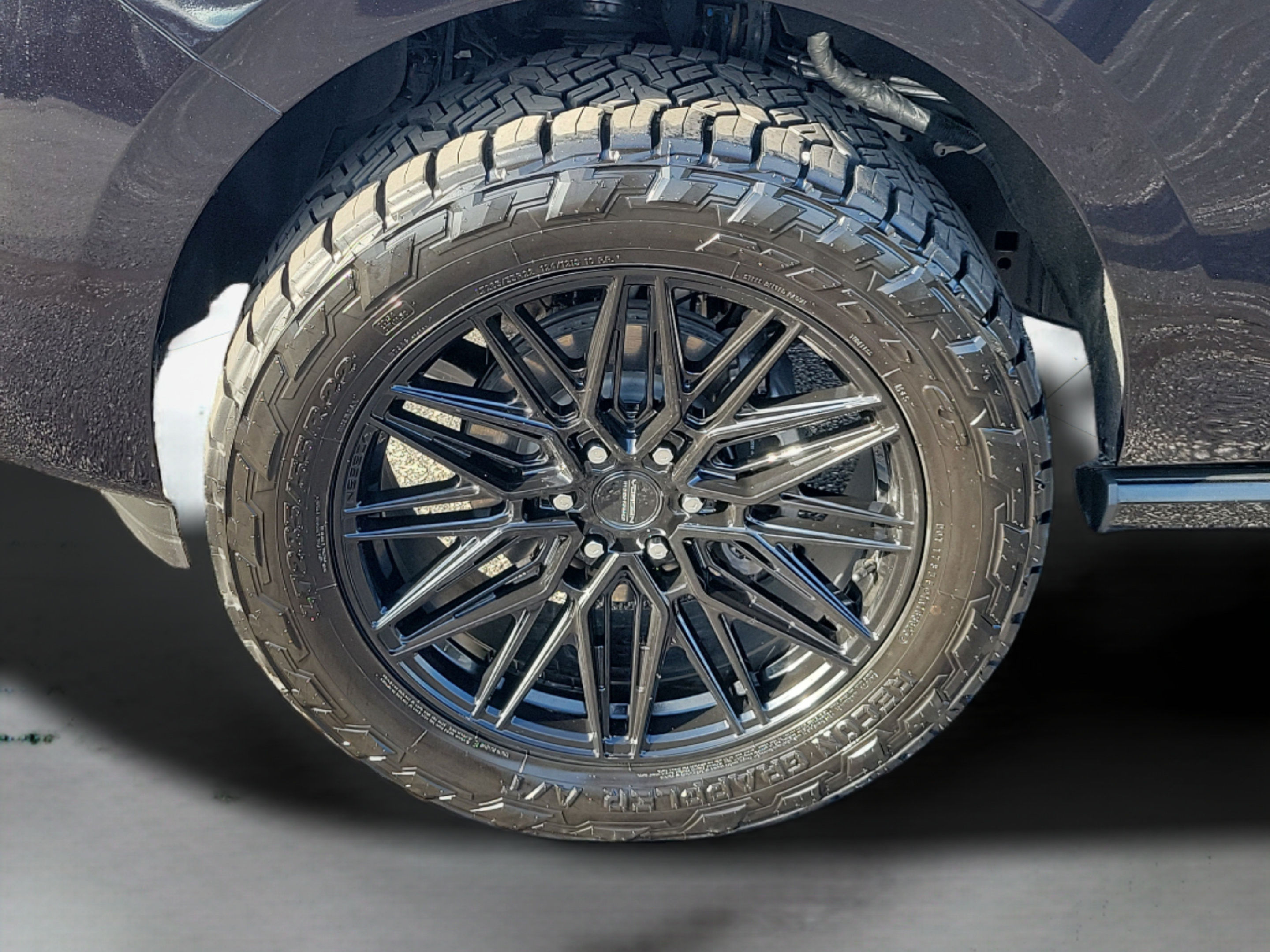 Certified 2026 Ford Expedition Max Platinum w/ Stealth Performance Package AWD/4WD image 36
