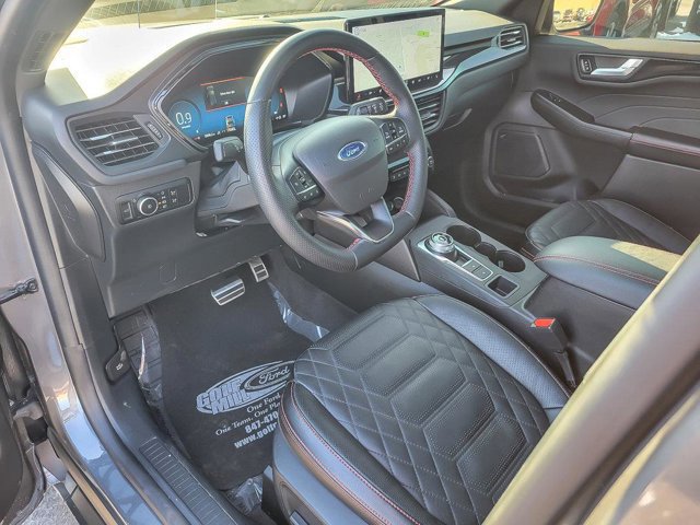 Certified 2024 Ford Escape ST-Line Elite w/ Premium Technology Package image 11