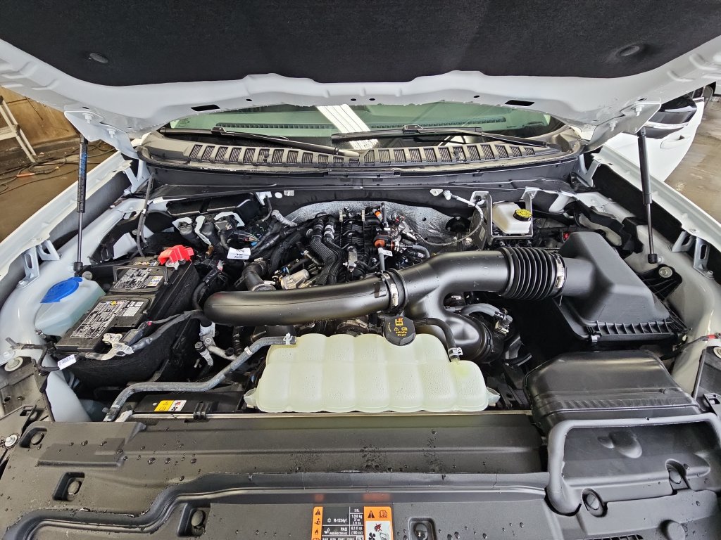 Certified 2026 Ford Expedition Active AWD/4WD image 30