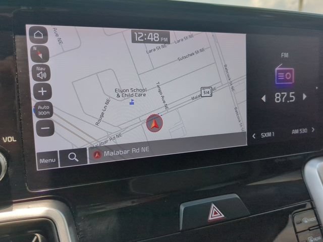 Used 2022 Kia Sorento EX w/ Panoramic Sunroof Package FWD image 26
