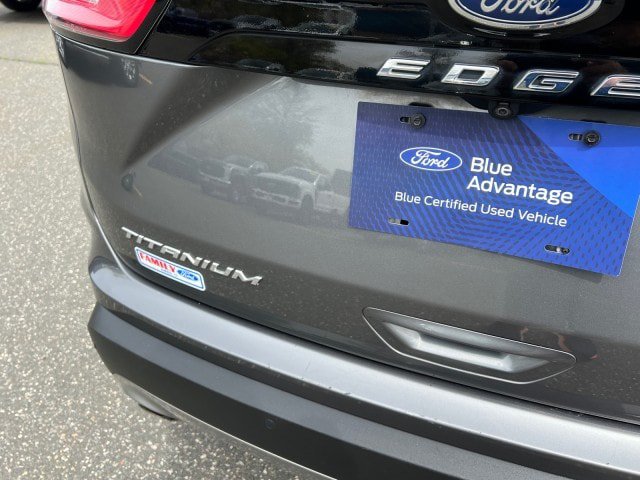 Certified 2022 Ford Edge Titanium AWD/4WD image 36