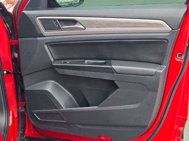 Used 2020 Volkswagen Atlas Cross Sport SE image 5