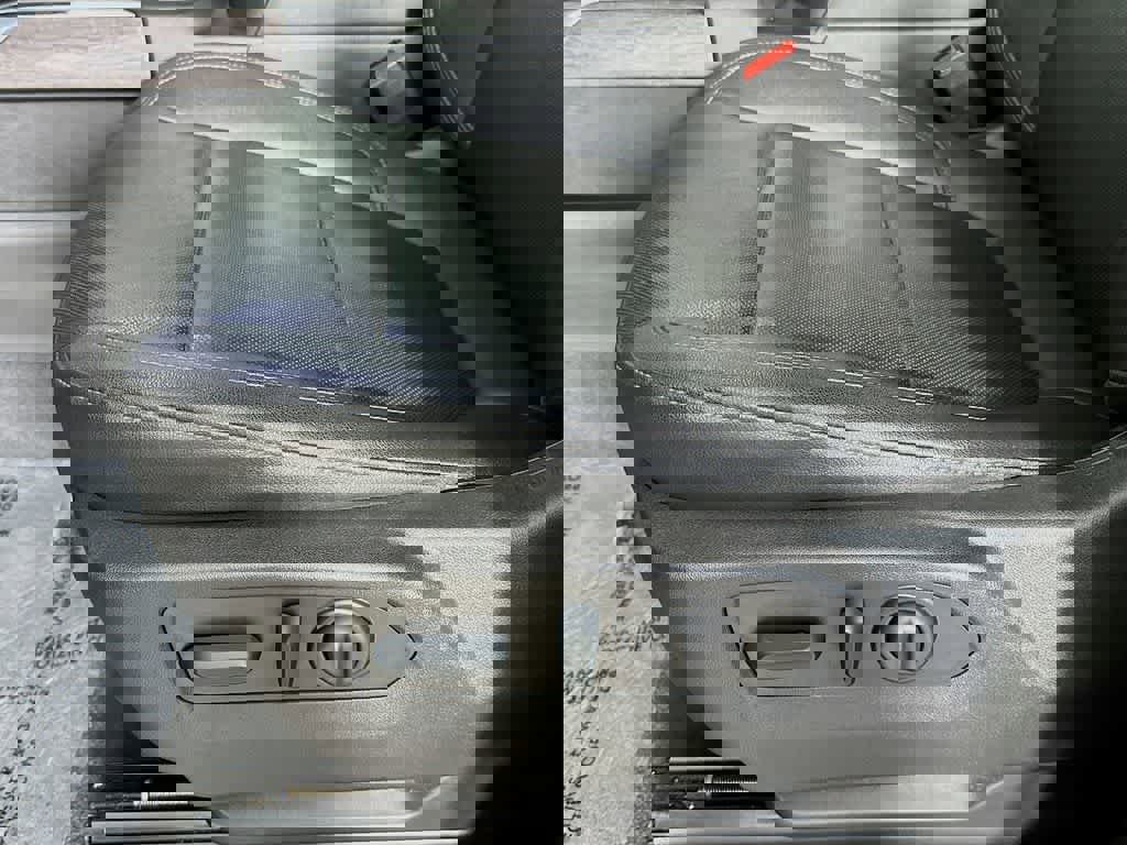 Used 2022 Chevrolet Silverado 2500 LTZ w/ LTZ Plus Package image 30