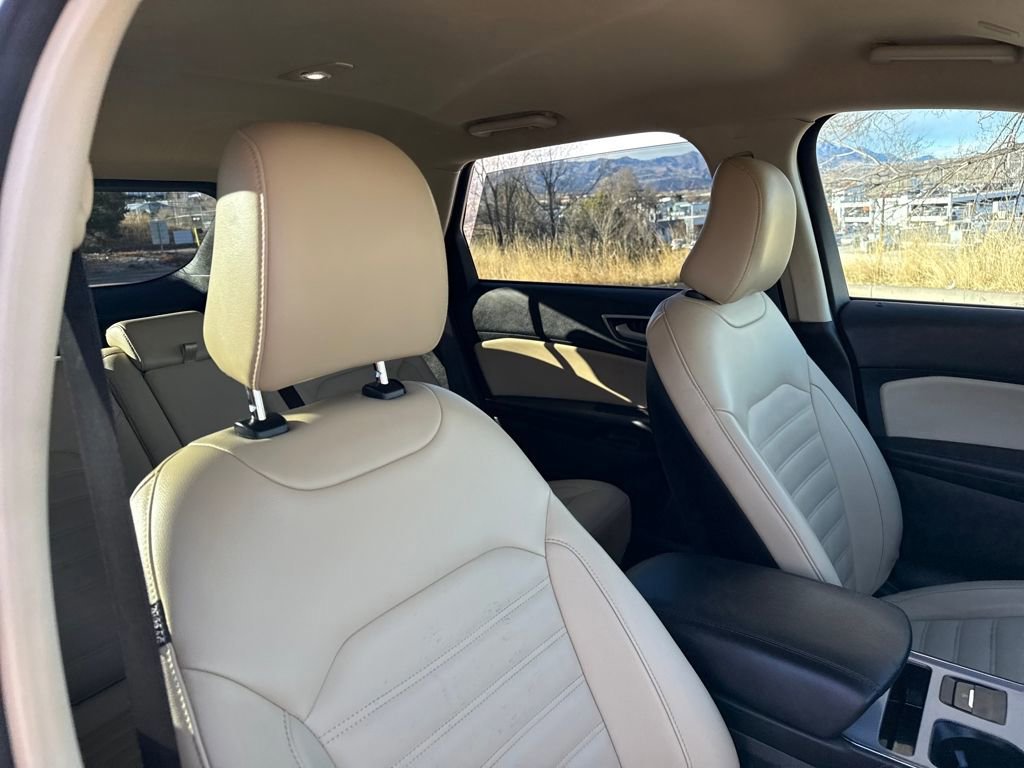 Certified 2021 Ford Edge SEL w/ Cargo Accessory Package image 29