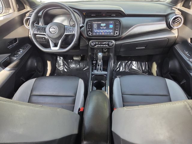 Used 2023 Nissan Kicks SR w/ SR Premium Package FWD image 15