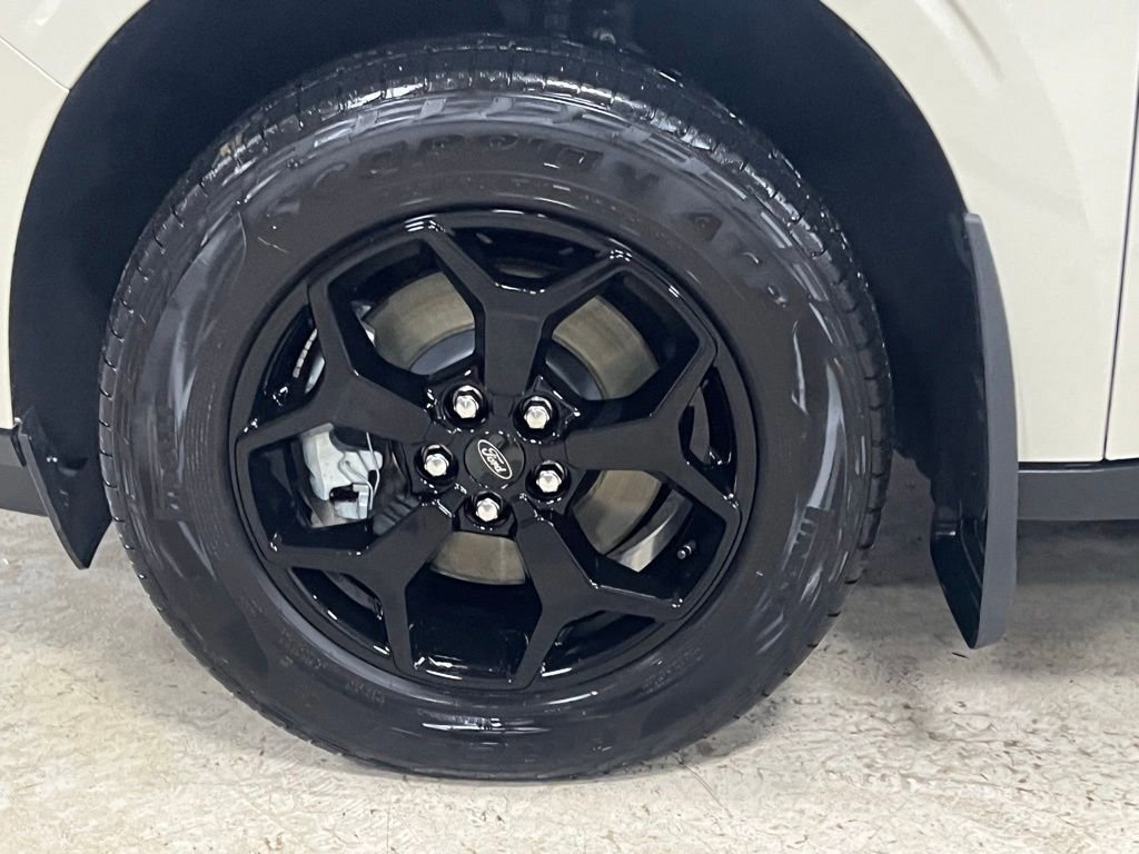 Certified 2024 Ford Maverick Lariat w/ FX4 Off-Road Package image 9