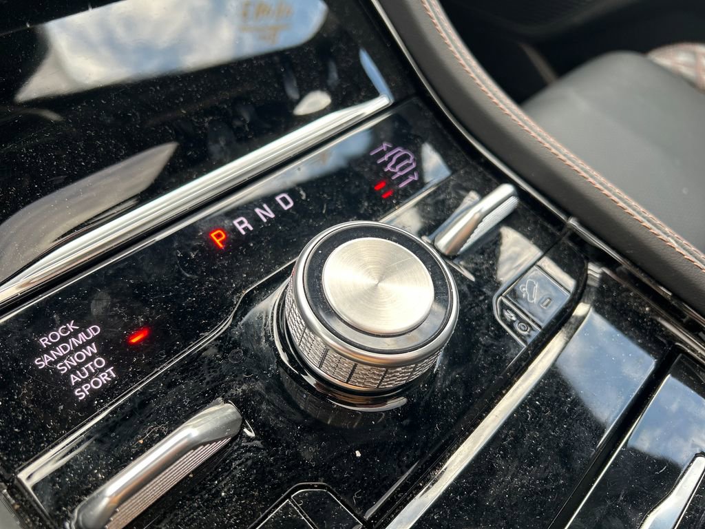 Used 2024 Jeep Grand Cherokee L Summit image 34