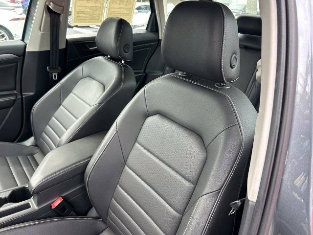 Used 2024 Volkswagen Jetta SE FWD image 23