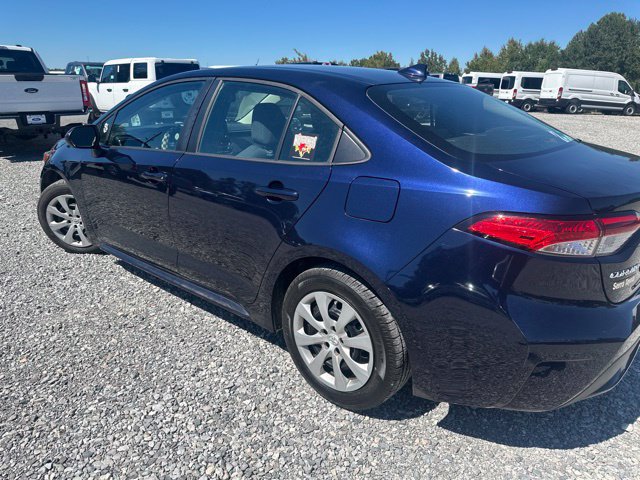Used 2022 Toyota Corolla LE FWD image 6