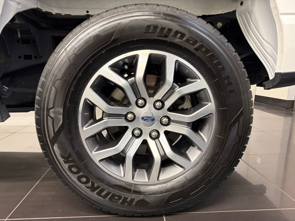 Certified 2022 Ford F150 Lariat w/ Equipment Group 501A Mid AWD/4WD image 7