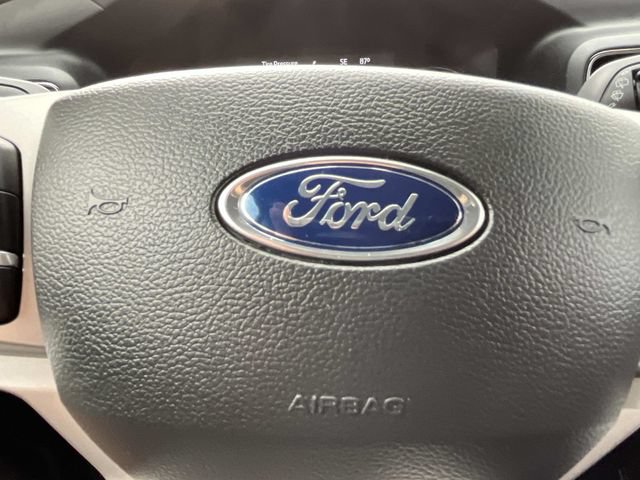 Certified 2022 Ford Explorer XLT w/ Equipment Group 202A RWD image 40