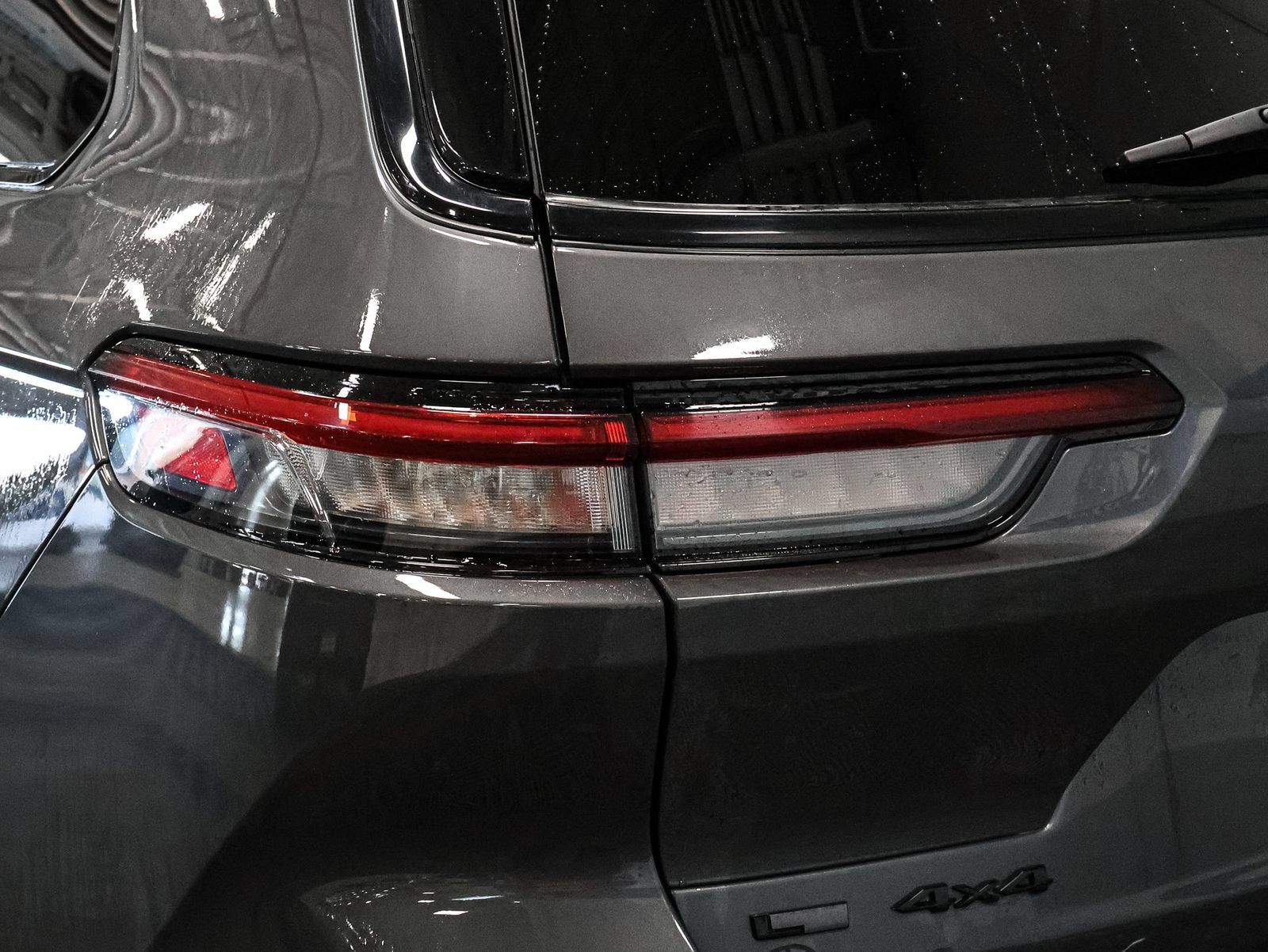 Used 2022 Jeep Grand Cherokee L Laredo AWD/4WD image 15