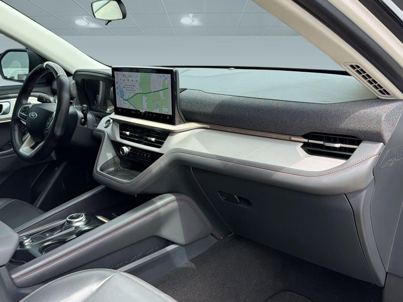 Certified 2025 Ford Explorer Active w/ Active Comfort Package RWD image 30