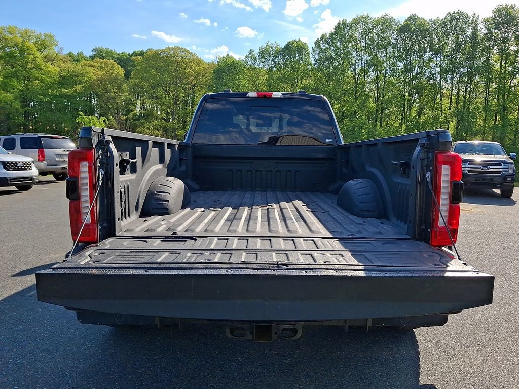 Certified 2024 Ford F450 Lariat w/ FX4 Off-Road Package AWD/4WD image 31