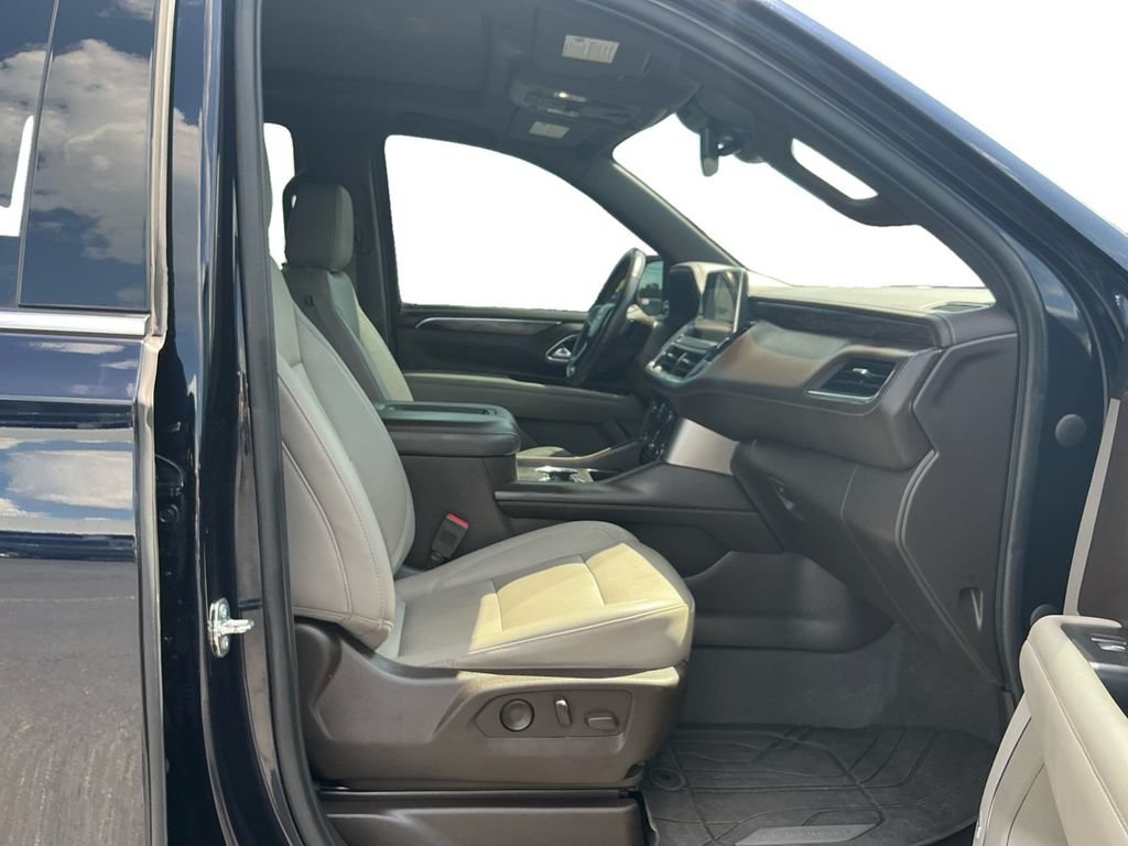 Used 2023 Chevrolet Tahoe LT w/ LT Signature Plus Package RWD image 22