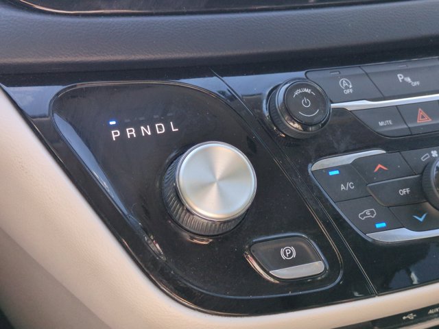 Used 2019 Chrysler Pacifica Touring-L FWD image 25