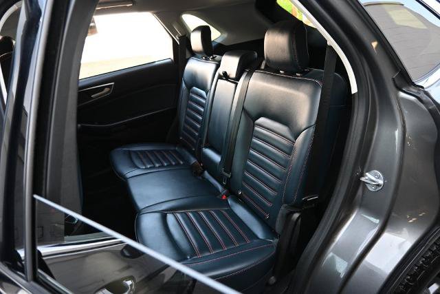 Certified 2022 Ford Edge SEL w/ Sport Appearance Package AWD/4WD image 25