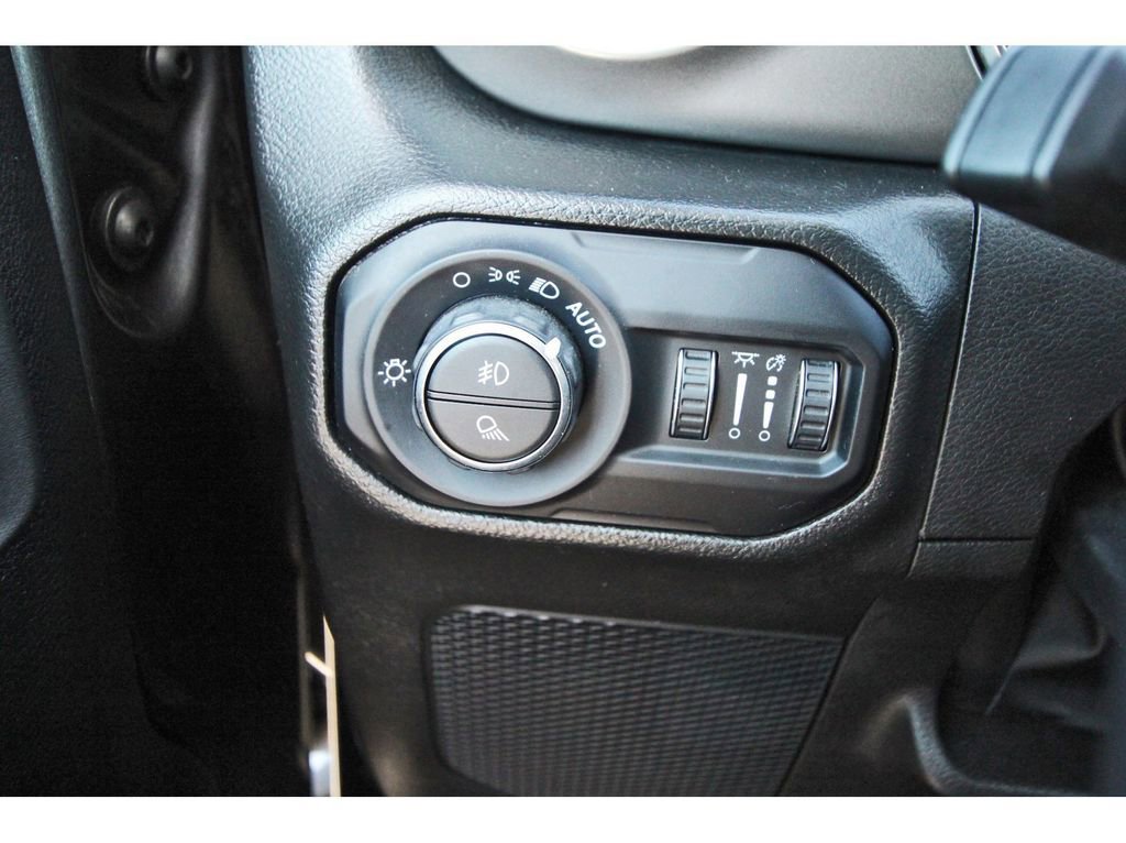 Used 2022 Jeep Gladiator Sport image 22