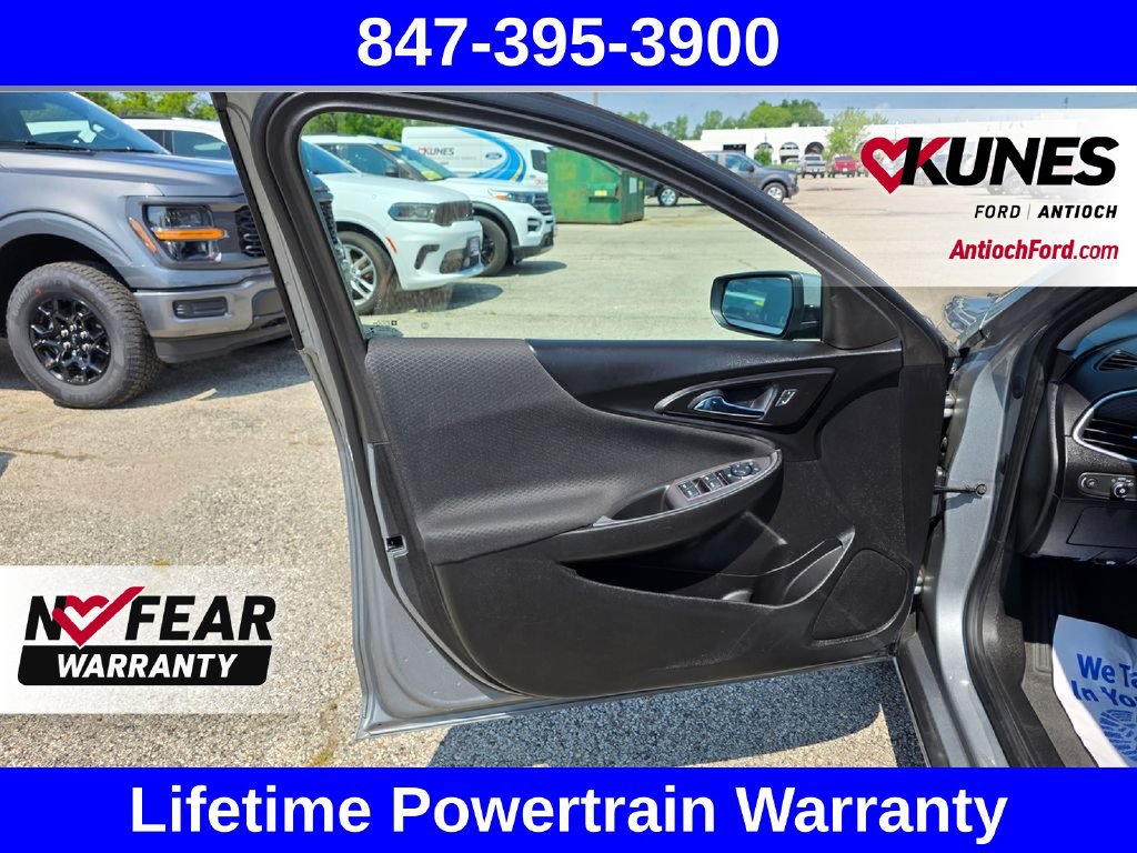Used 2024 Chevrolet Malibu LT FWD image 18