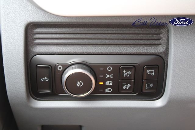 Certified 2025 Ford F450 XLT w/ 360-Degree Camera Package AWD/4WD image 17