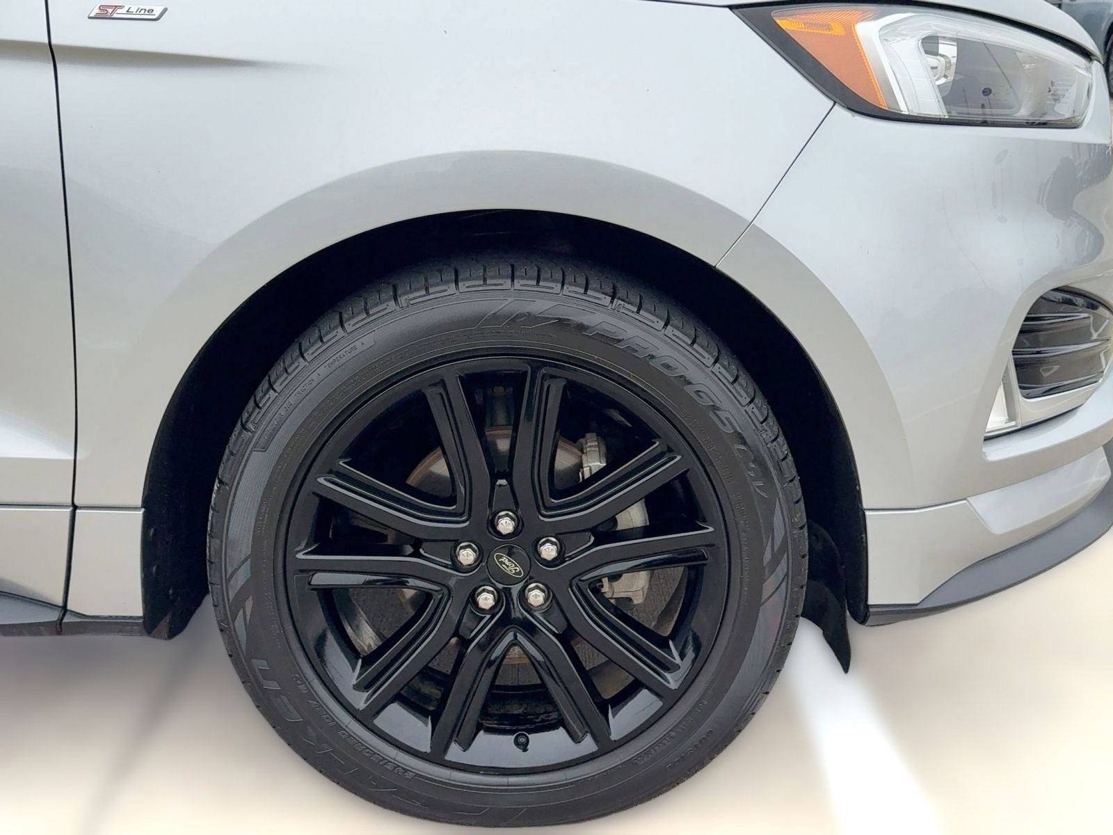 Certified 2020 Ford Edge ST-Line image 11