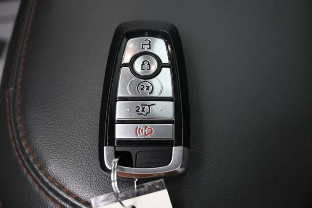 Certified 2025 Ford Expedition Active AWD/4WD image 29