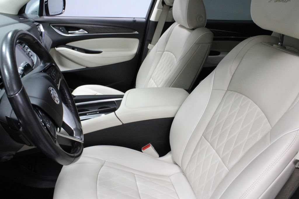 Used 2023 Buick Enclave Avenir w/ Avenir Technology Package AWD/4WD image 21