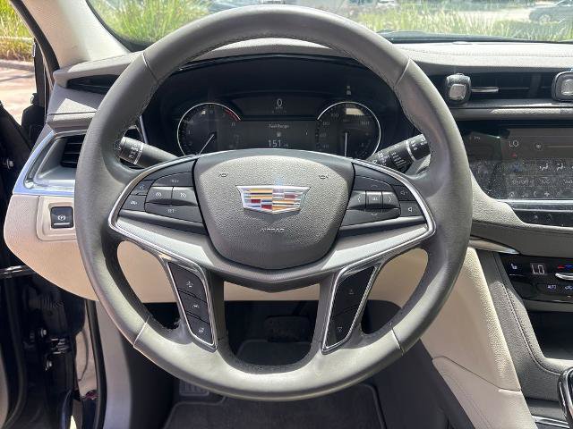Used 2021 Cadillac XT5 Premium Luxury w/ LPO, Floor Liner Package FWD image 18