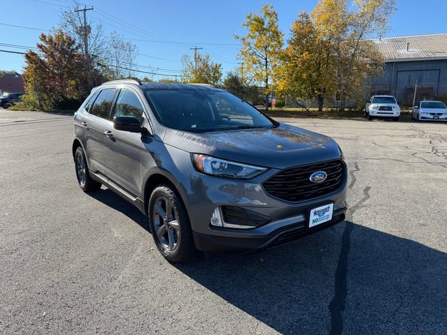 Certified 2022 Ford Edge SEL w/ Sport Appearance Package image 11