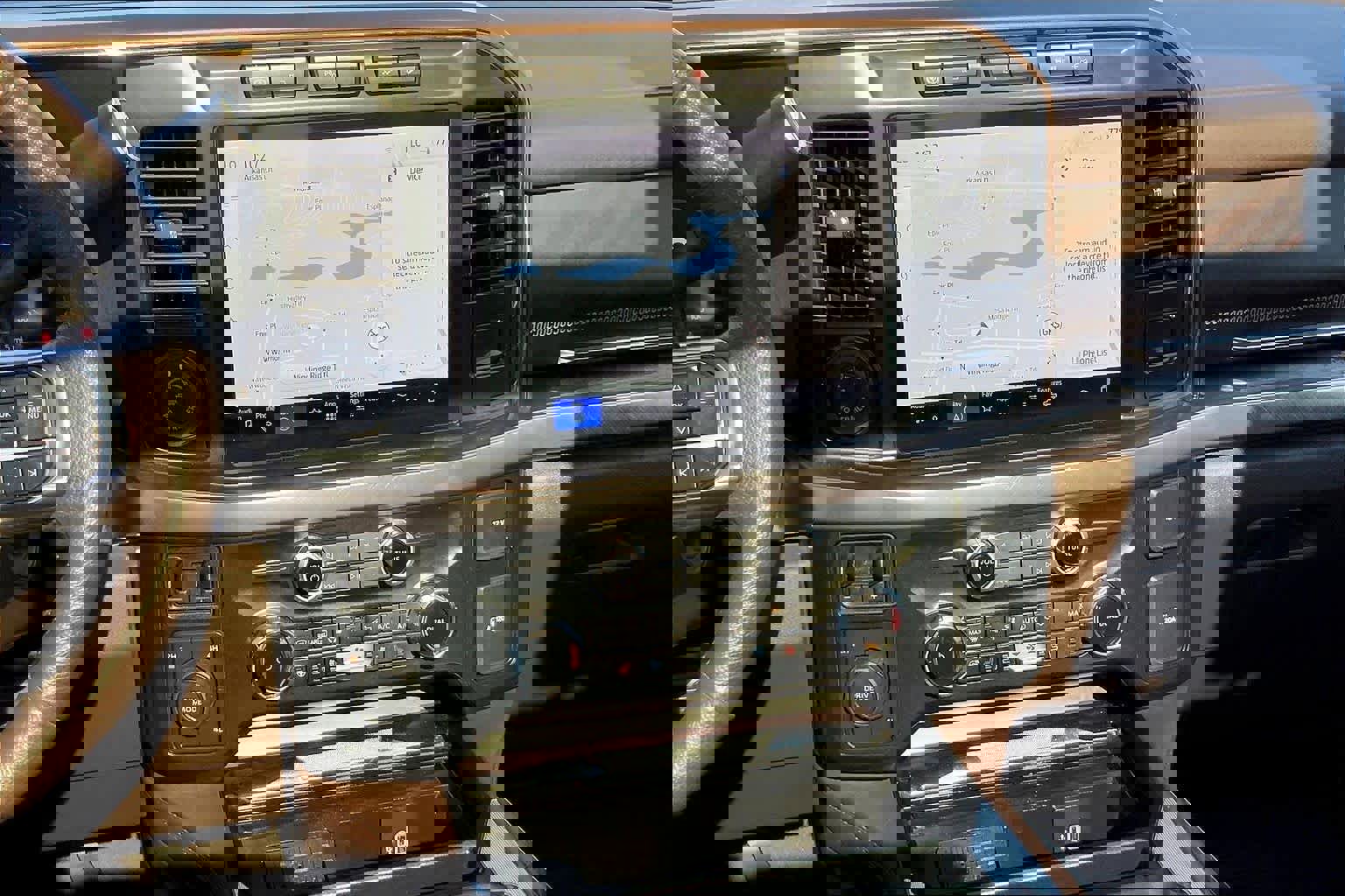 Certified 2023 Ford F350 King Ranch image 6