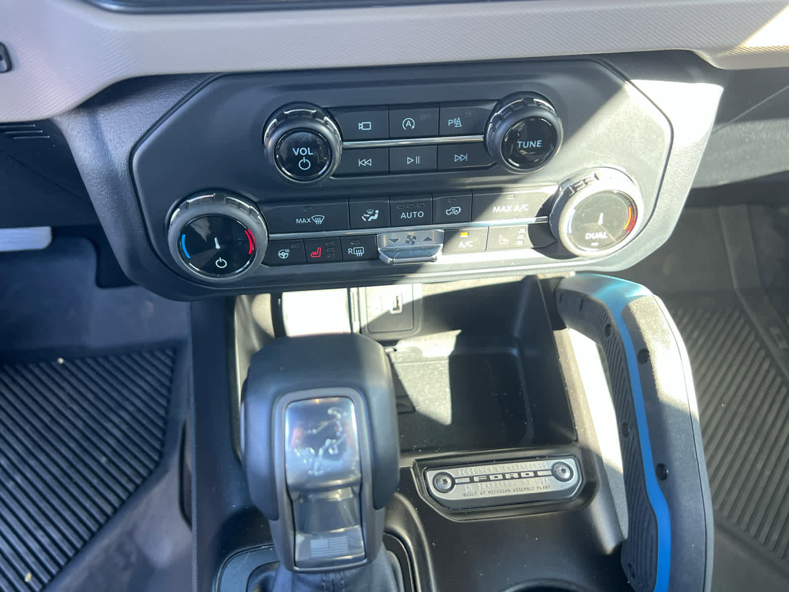 Certified 2022 Ford Bronco Wildtrak image 37