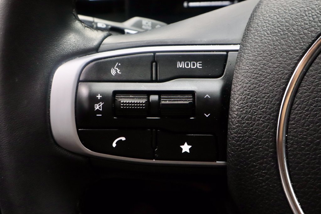 Used 2025 Kia K5 GT-Line w/ GT-Line Premium Package AWD/4WD image 28