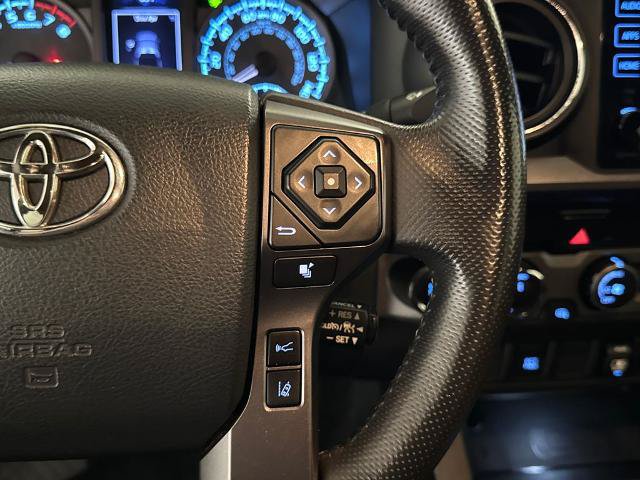 Used 2019 Toyota Tacoma TRD Sport AWD/4WD image 14