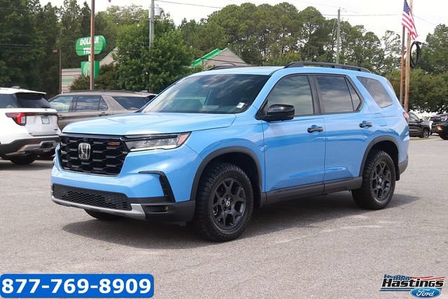 Used 2023 Honda Pilot TrailSport image 3