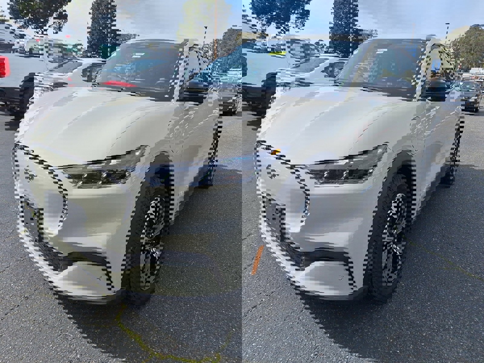 Certified 2025 Ford Mustang Mach-E Select image 3