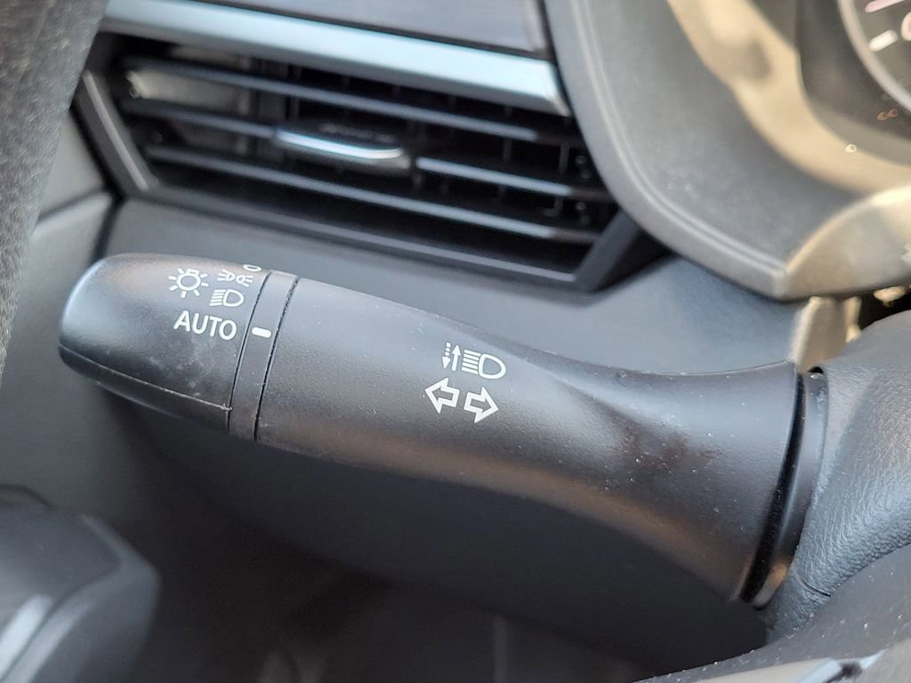 Used 2024 Nissan Altima 2.5 SV image 28