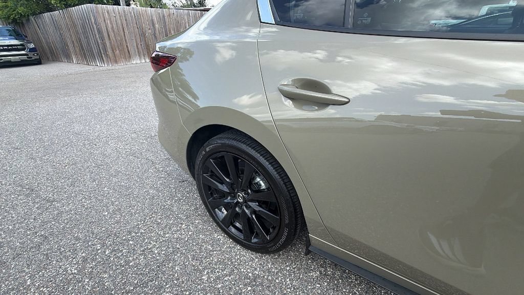 Used 2024 MAZDA MAZDA3 s AWD/4WD image 11