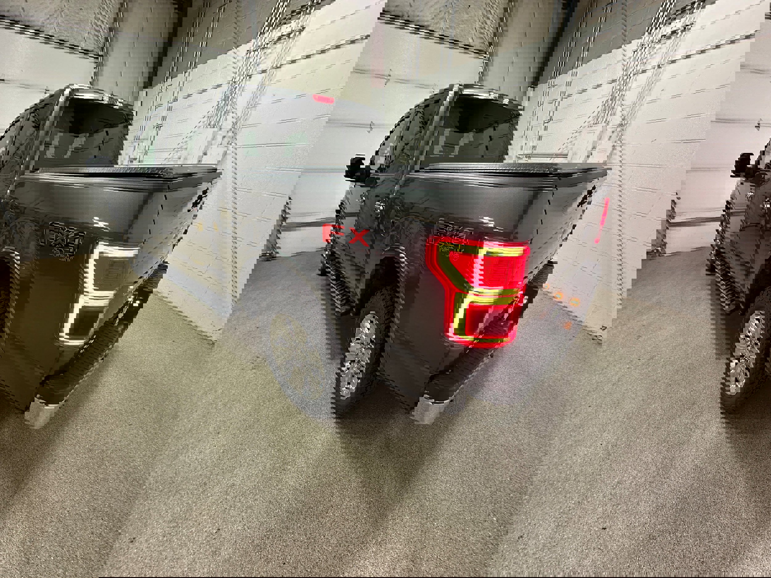 Certified 2020 Ford F150 Lariat w/ Equipment Group 502A Luxury image 5