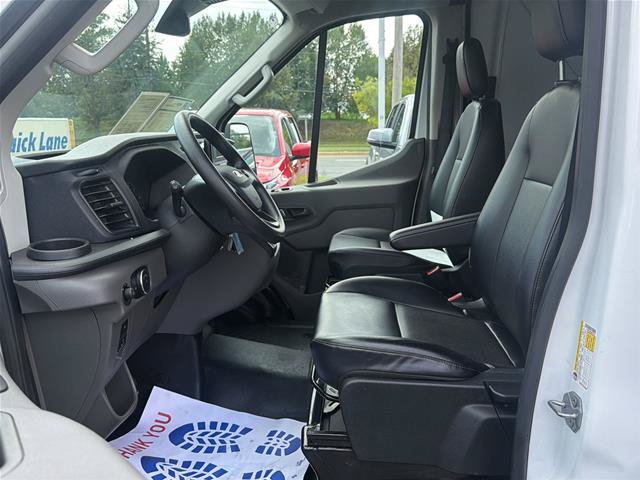 Certified 2025 Ford Transit 250 148 High Roof RWD image 8