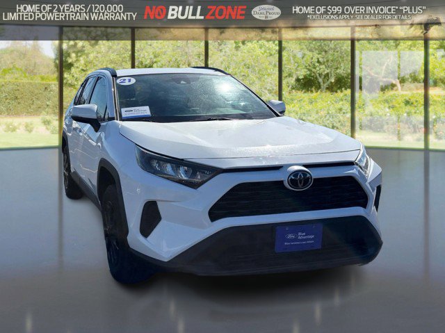 Used 2021 Toyota RAV4 LE AWD/4WD image 7
