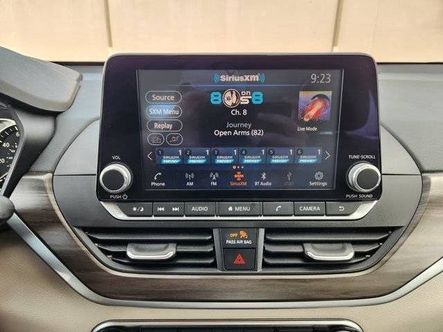 Used 2025 Nissan Altima 2.5 SV FWD image 16